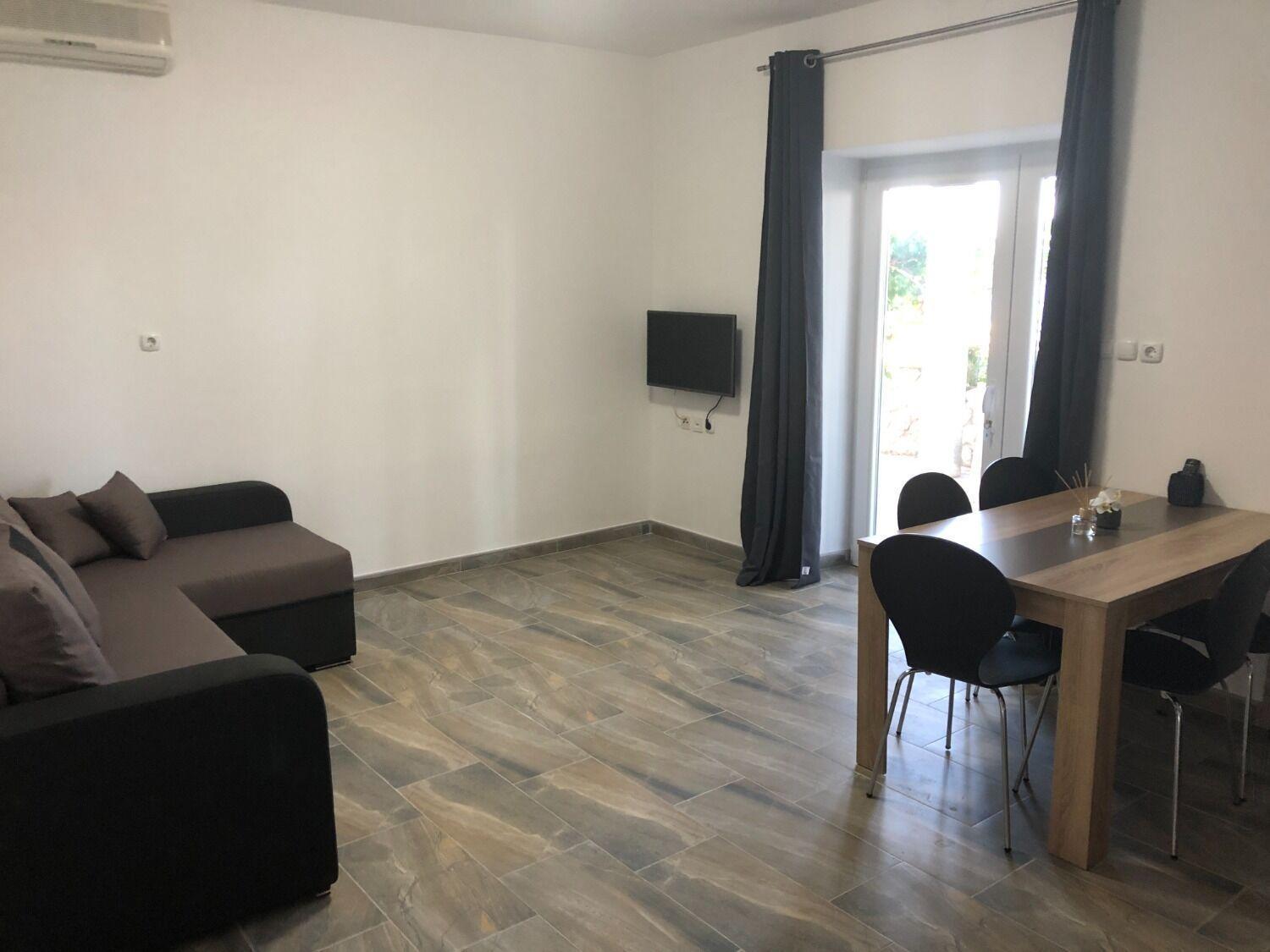 Apartments Milja - 10 M From Sea Mandre Bagian luar foto