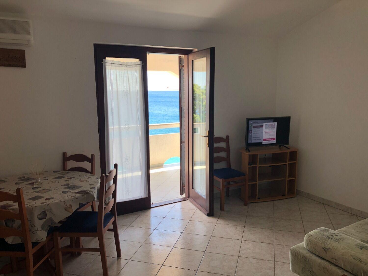 Apartments Milja - 10 M From Sea Mandre Bagian luar foto