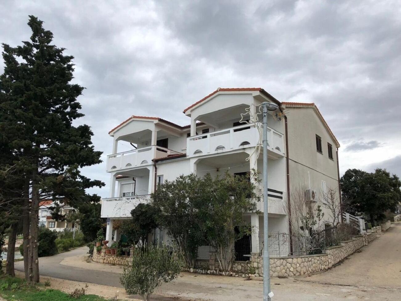 Apartments Milja - 10 M From Sea Mandre Bagian luar foto